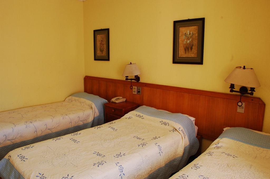 Hotel Jham إكيكي الغرفة الصورة