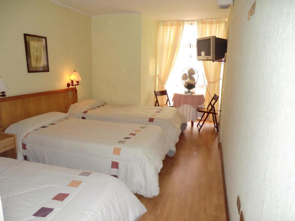 Hotel Jham إكيكي الغرفة الصورة