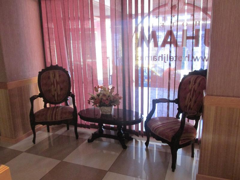 Hotel Jham إكيكي المظهر الخارجي الصورة