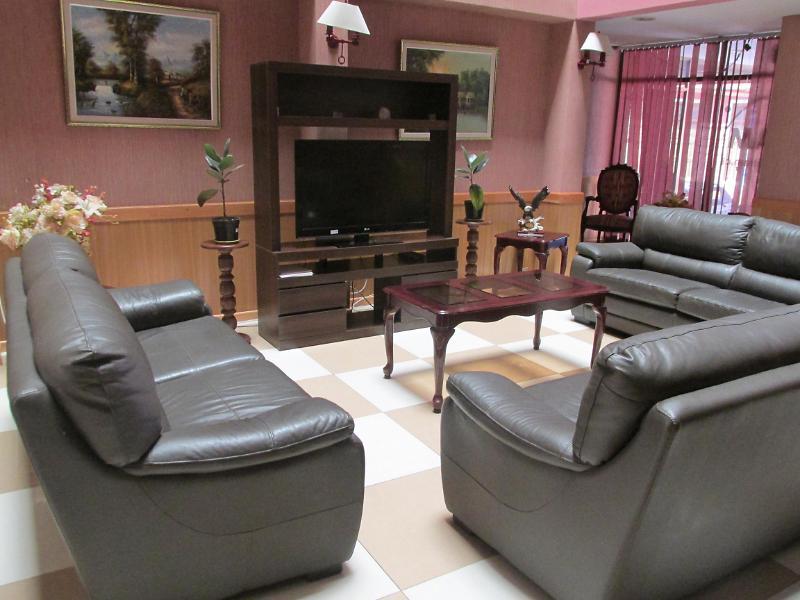 Hotel Jham إكيكي المظهر الخارجي الصورة