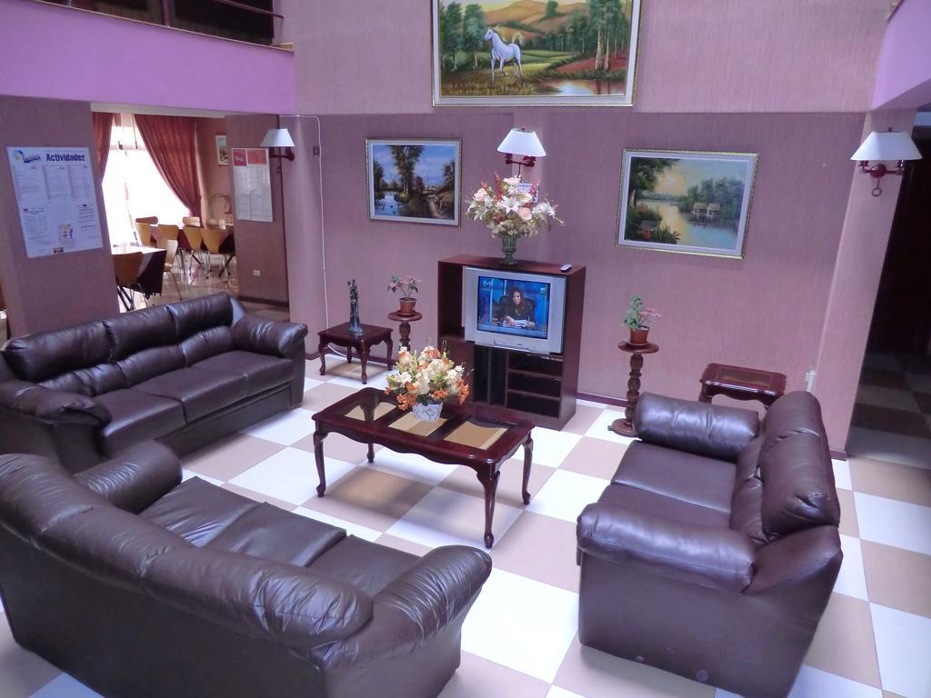 Hotel Jham إكيكي المظهر الخارجي الصورة